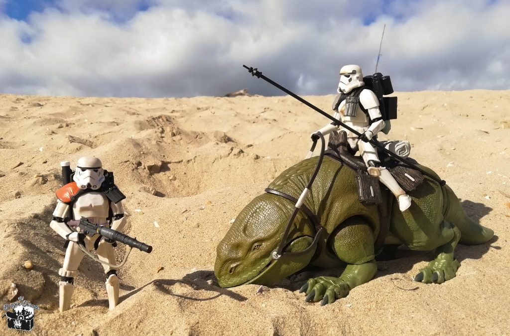 STAR WARS BLACK SERIES SANDTROOPER Y DEWBACK